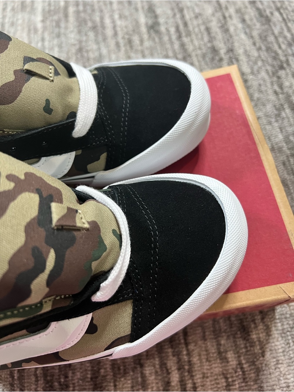 Vans Knu Skool Skate Shoe - Black / Camo Size 5 Junior’s - Picture 11 of 14
